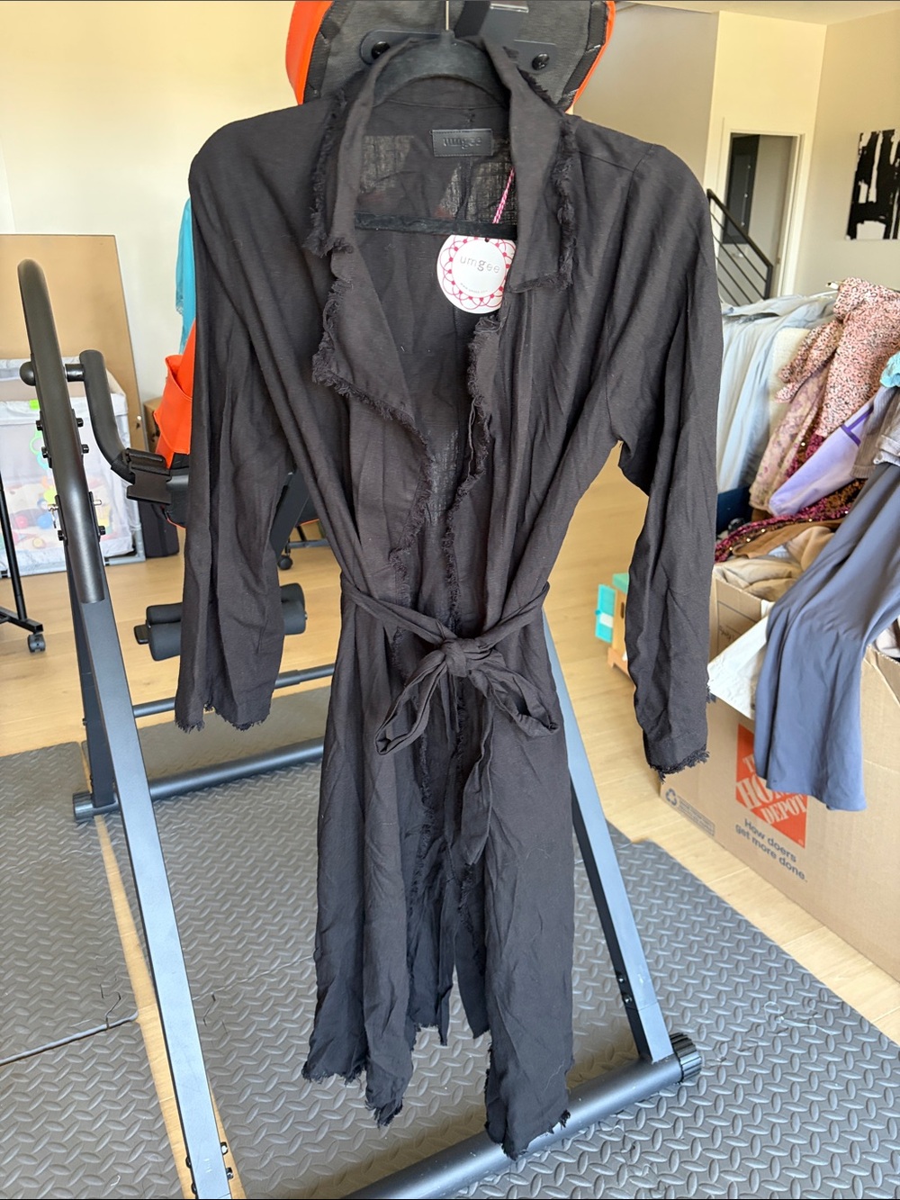 Umgee Black Frayed-Trim Tie-Waist Robe